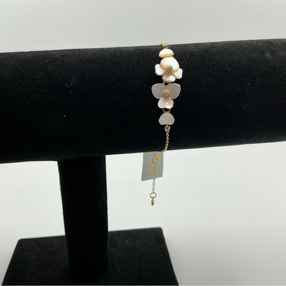 Kate Spade New York Flower Charm Bracelet Mother of Pearl Gold Tone NWT - Picture 6 of 7